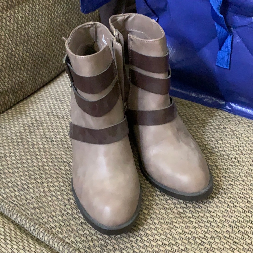 Rampage boots